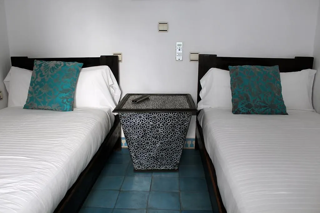 Hostal Extramuros Conil De La Frontera